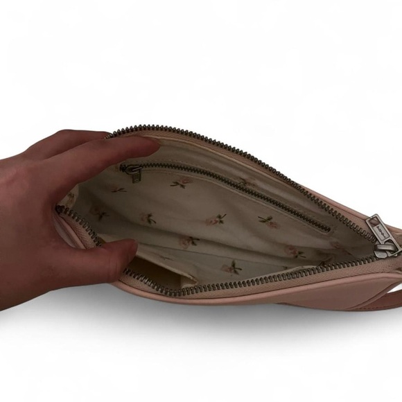 john galt shoulder bag - Picture 2 of 2